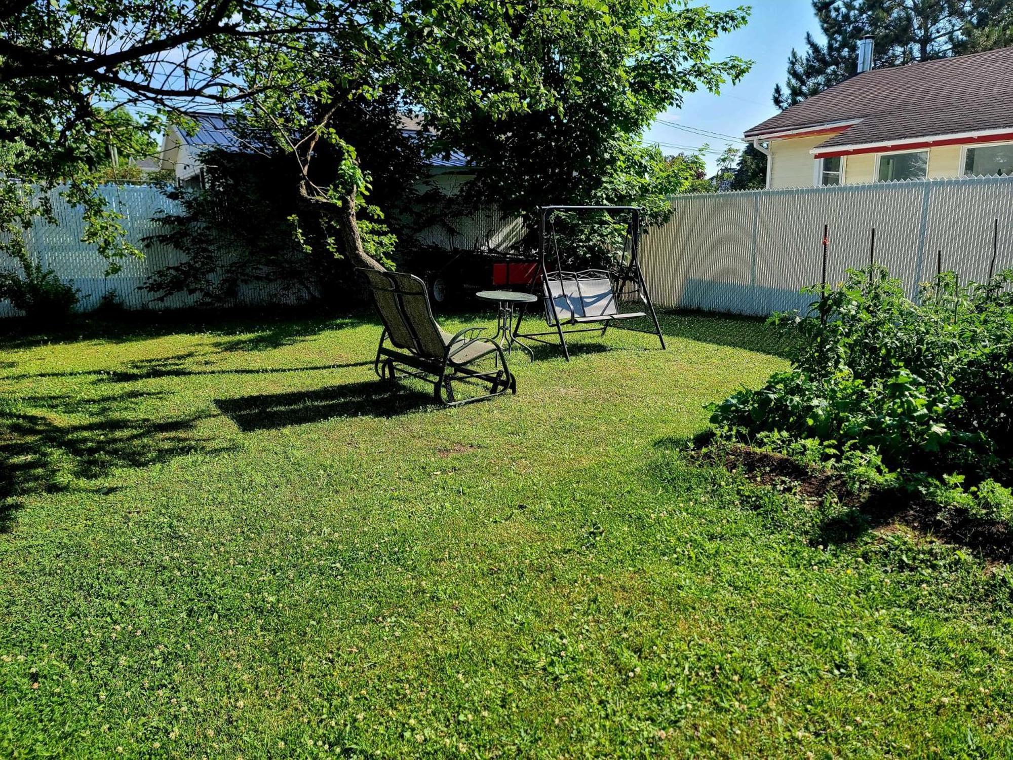 Gite Du Passant Sadm, Parc De La Gaspesie. Sainte Anne-des-Chênes Eksteriør bilde
